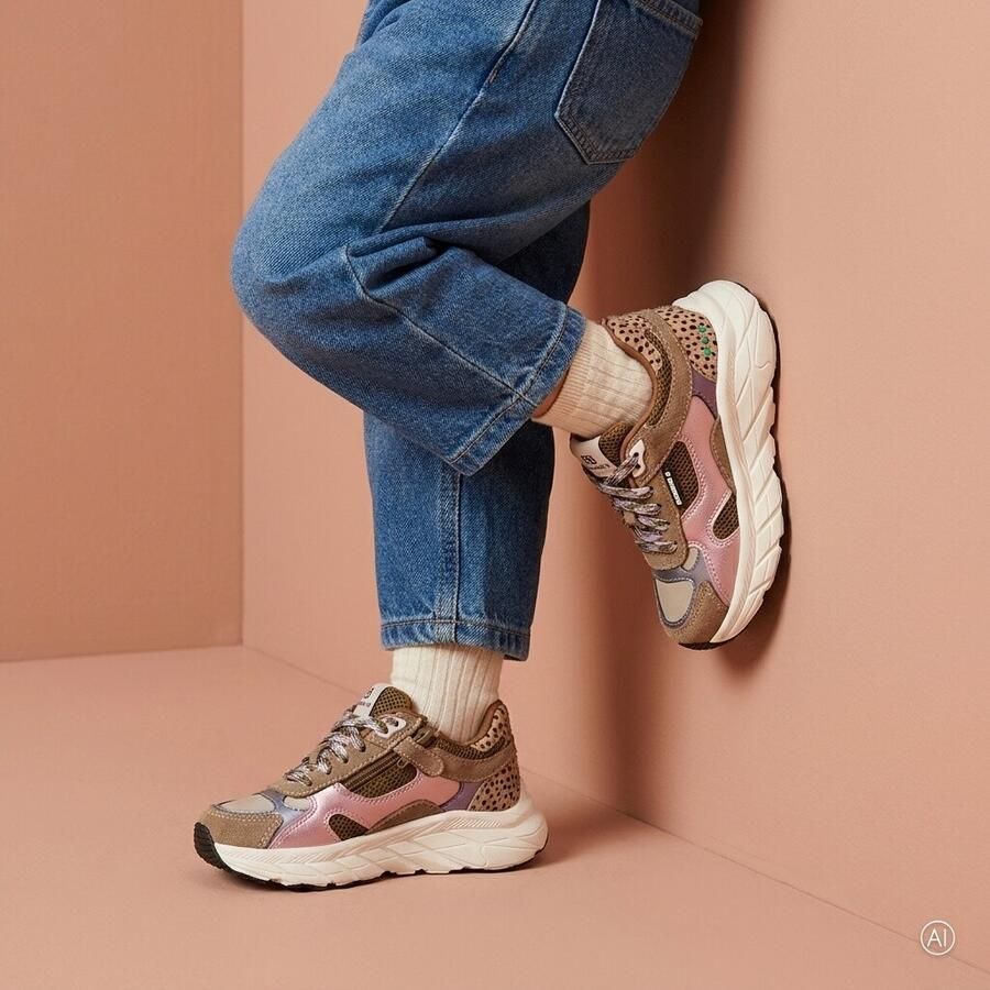 BunniesJR 225842-408 Meisjes Lage Sneakers Roze Leer Veters