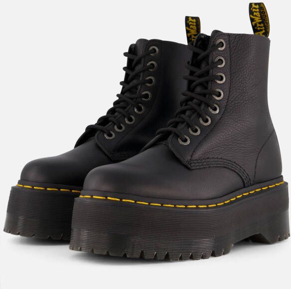 Dr. Martens Zwarte veterschoenen met hoge platform voor moedige vrouwen Black Dames