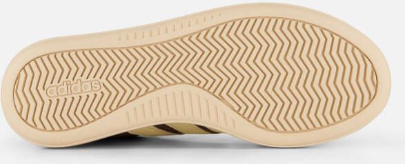 Adidas Barreda Decode Sneakers bruin Synthetisch