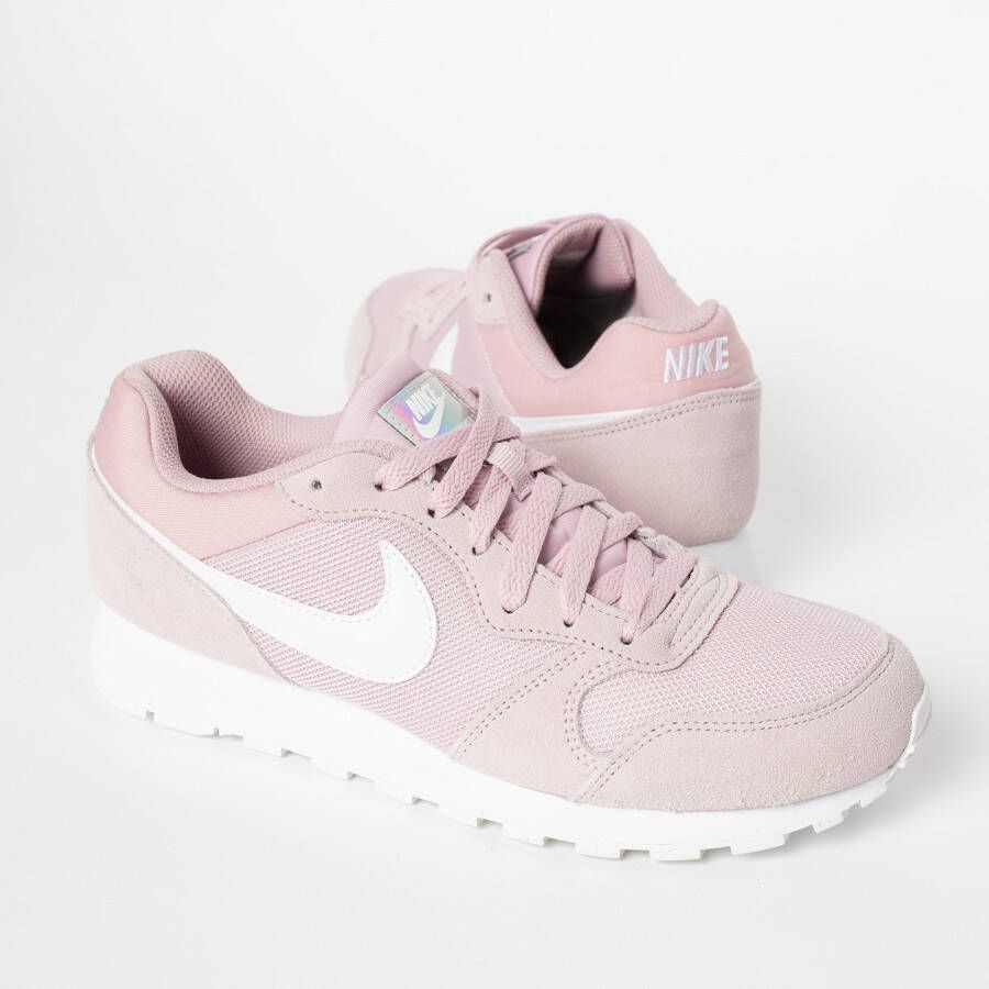 Nike MD Runner 2 Sneakers roze Textiel
