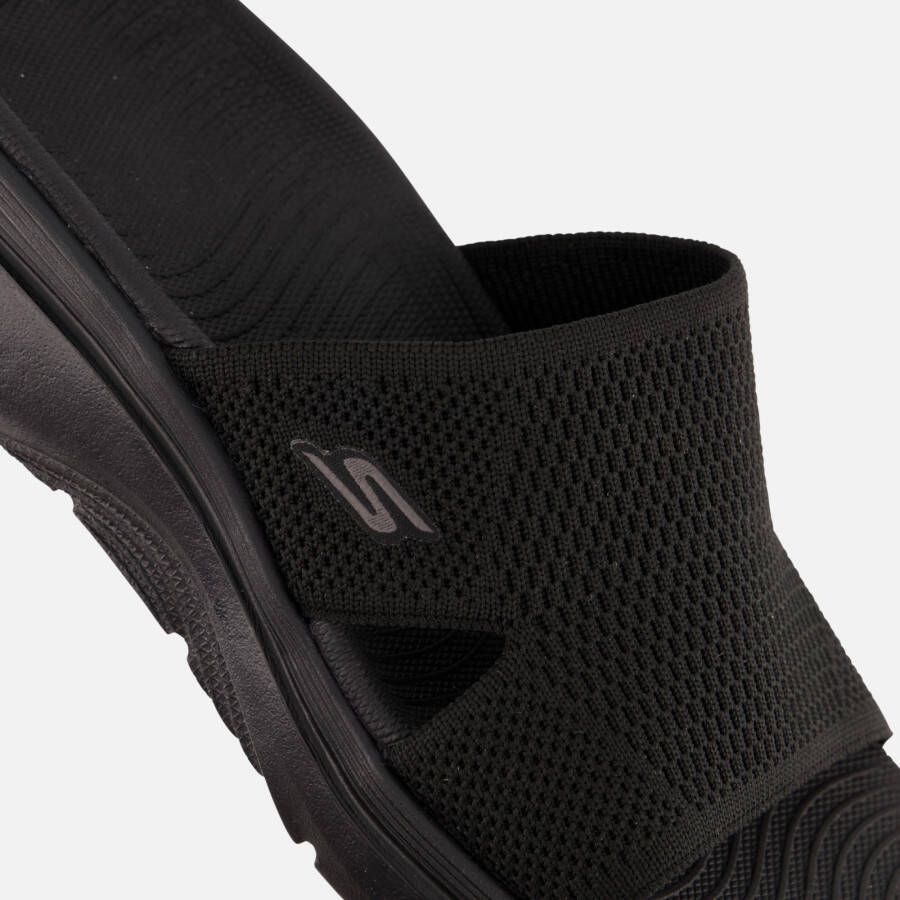 Skechers Go Walk Arch Fit 2.0 Slippers zwart