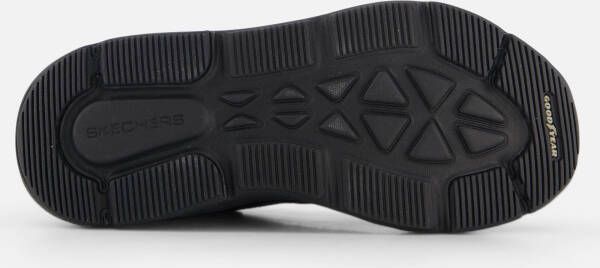 Skechers Max Cushioning Delta Sneakers zwart