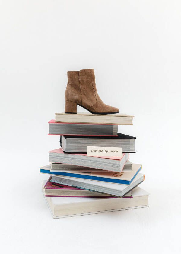 Feyn Enkellaarsjes taupe Suede