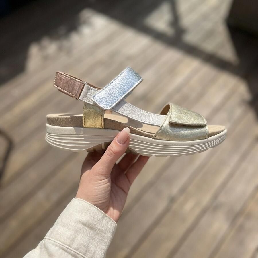 Feyn Sandalen goud Leer
