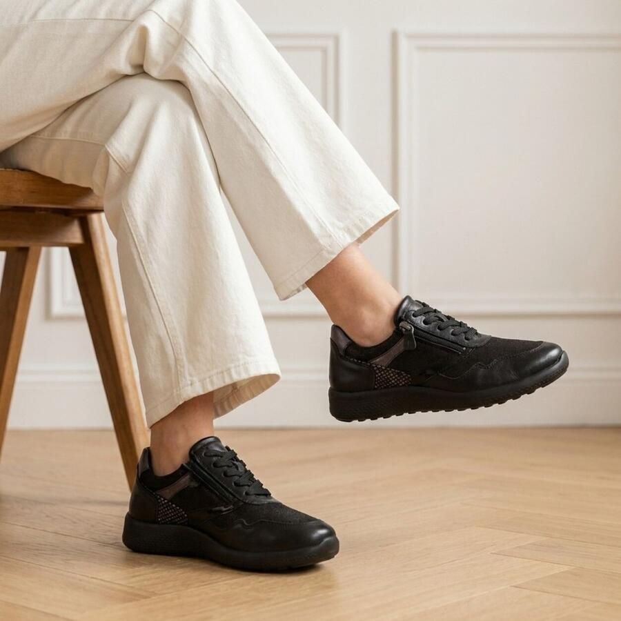 Feyn Sneakers zwart Suede