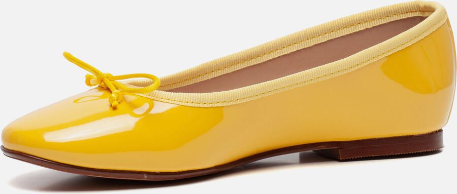 Giulia Ballerina's geel