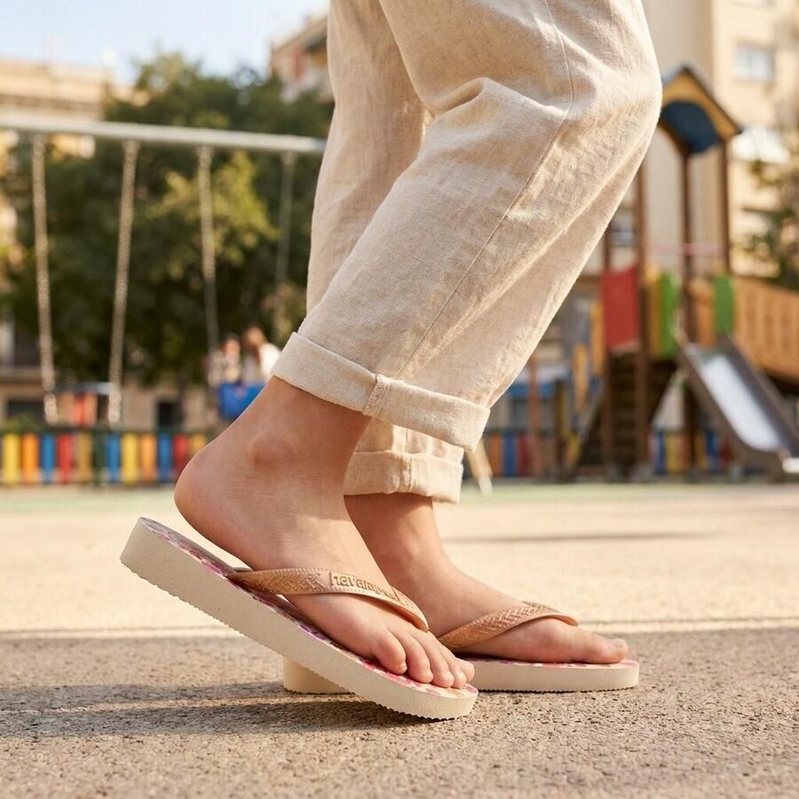 Havaianas HAV. KIDS FLORES BEIGE Goud Meisjes Slippers beige Goud