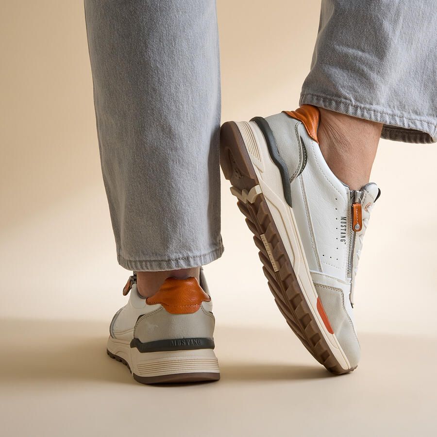 Mustang Shoes Sneakers plateausneaker veterschoen met sleehak