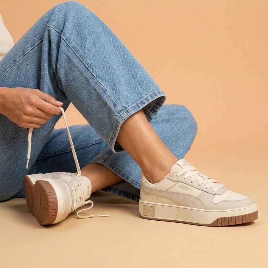 PUMA Carina Street Dames Sneakers Alpine Snow-Desert Dust