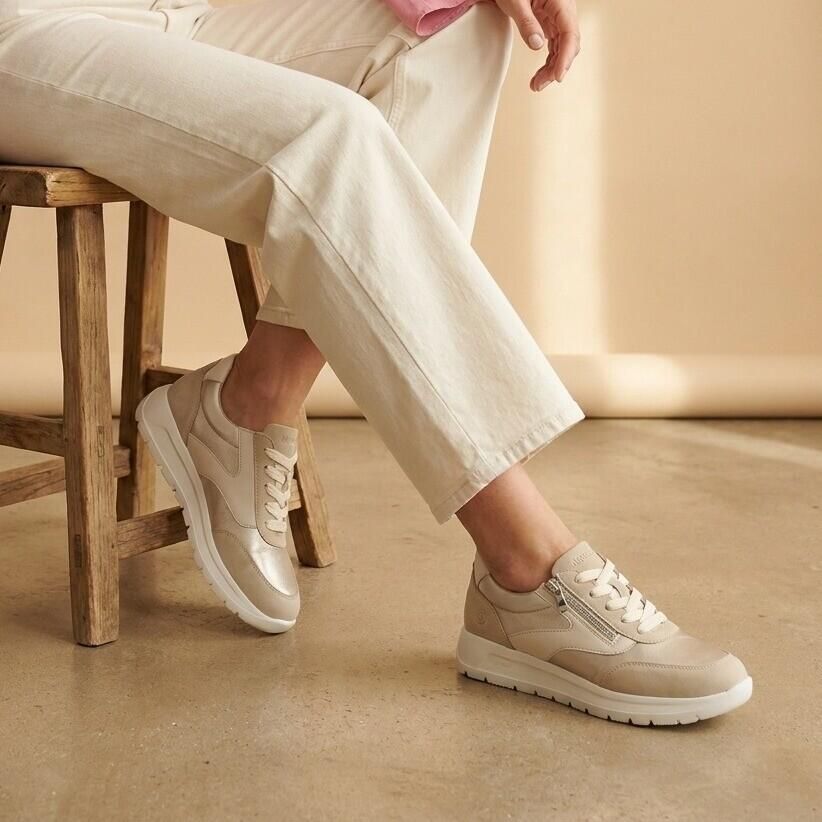 Remonte Veterschoenen Laag Veterschoenen Laag Goudkleur