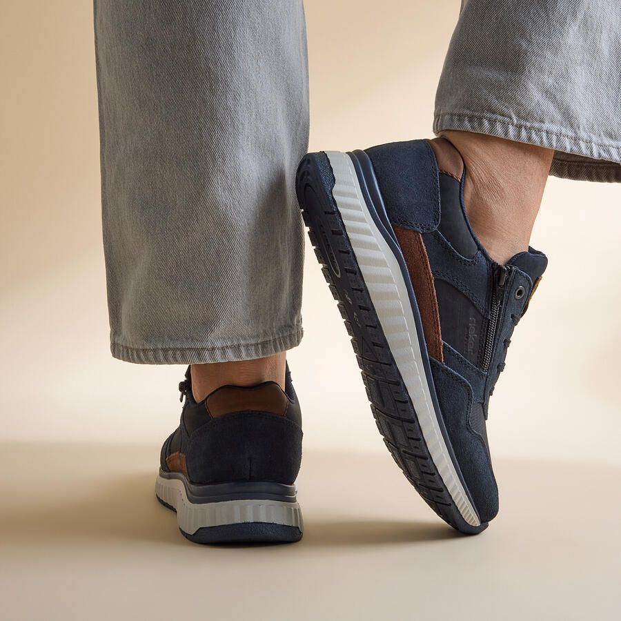 Rieker Zwarte synthetische sliders met comfortabel voetbed en klittenbandsluiting Black