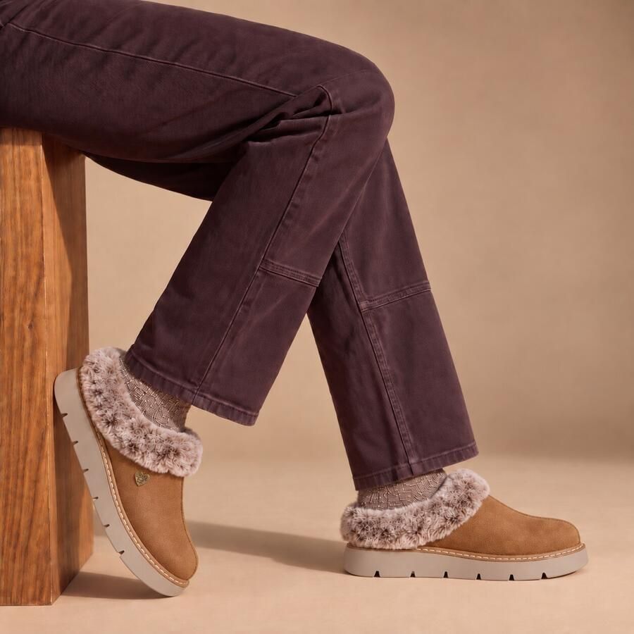 Skechers Slip-Ins Cozy Escape Pantoffels Cognac