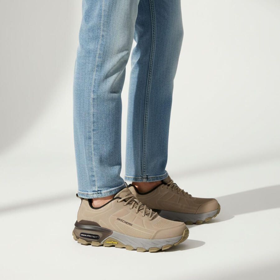 Skechers Max Protect Ironguard Taupe Black Wandelschoenen Heren