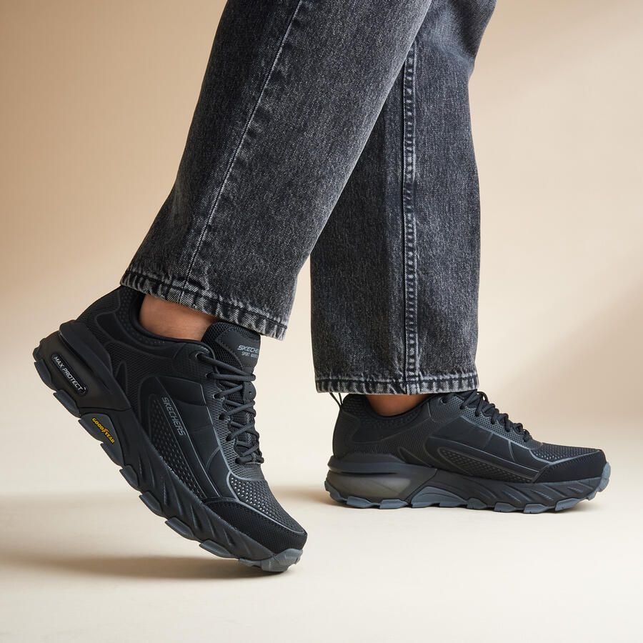 Skechers Max Protect Ironguard Black Charcoal Wandelschoenen Heren