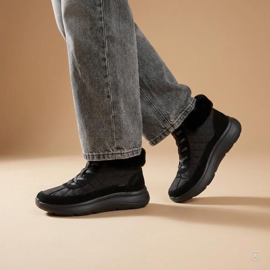 Skechers Slip-Ins Cozy Fit Veterboots zwart