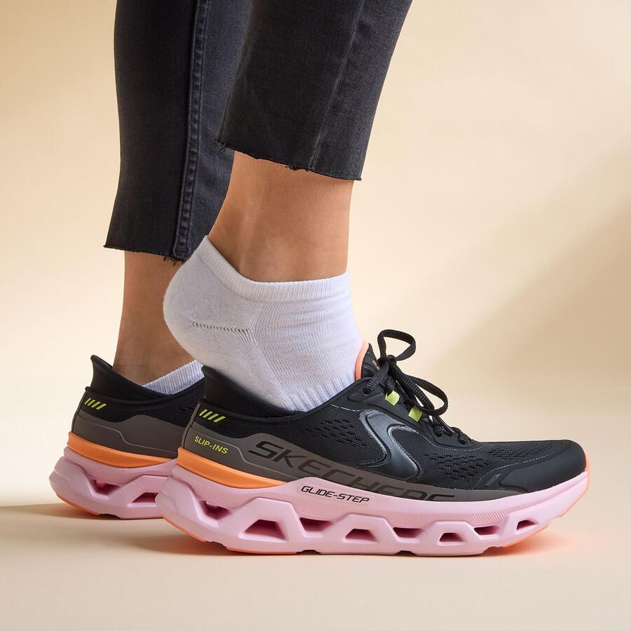 Skechers Slip-on sneakers GLIDE-STEP ALTUS Trainingsschoen loopschoen met opvallende loopzool