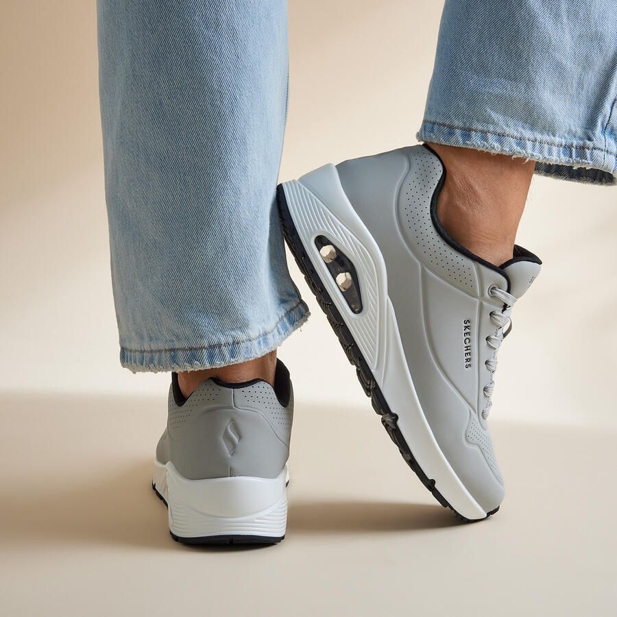 Skechers Sneakers Uno Stand on Air Vrijetijdsschoen lage schoen veterschoen met air-cooled memory foam