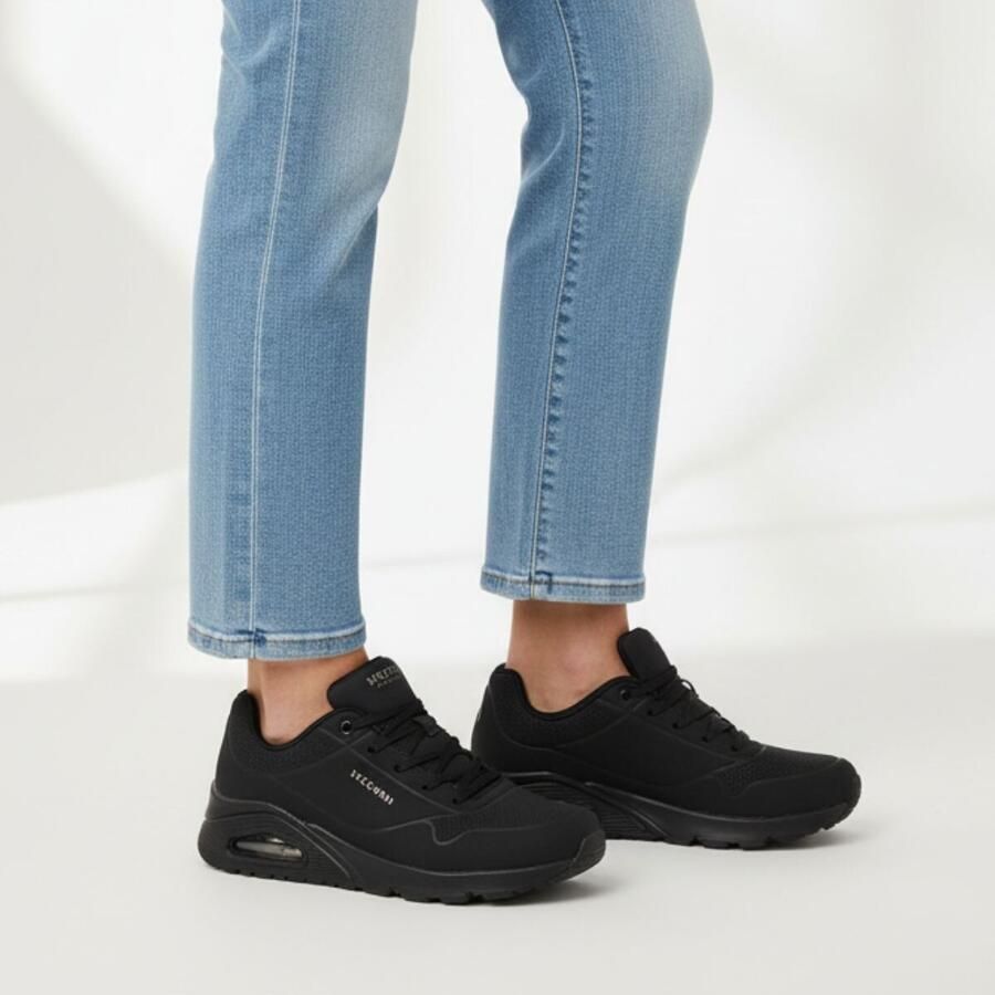 Skechers Sneakers met sleehak Uno Stand on Air Vrijetijdsschoen lage schoen veterschoen met fijne perforatie