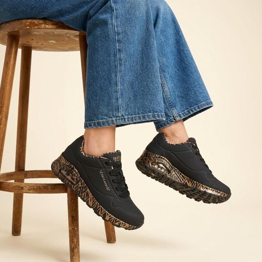 Skechers Sneakers met sleehak UNO-LOVING LOVE Vrijetijdsschoen lage schoen veterschoen met coole graffiti-print - Foto 2