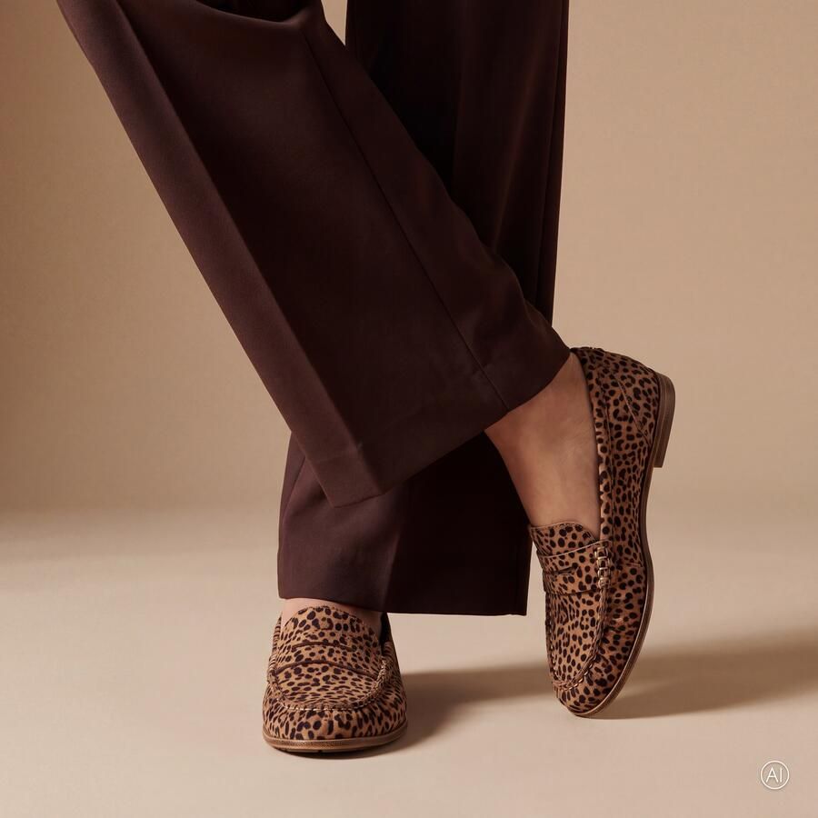 Tamaris Leopard Instappers beige Suède