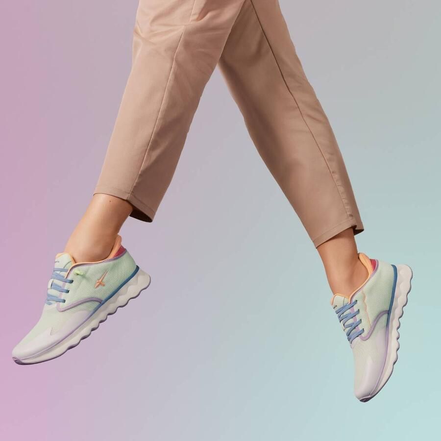 Tamaris Slip-on sneakers Nowana vrijetijdsschoen lage schoen slippers met ortholite-uitrusting
