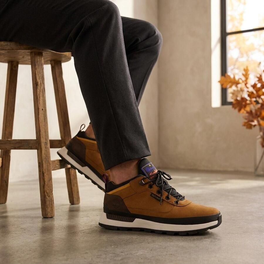 TIMBERLAND Lage Sneakers Heren Field Trekker Low Lace Up Maat: 43 Materiaal: Nubuck Kleur: Bruin