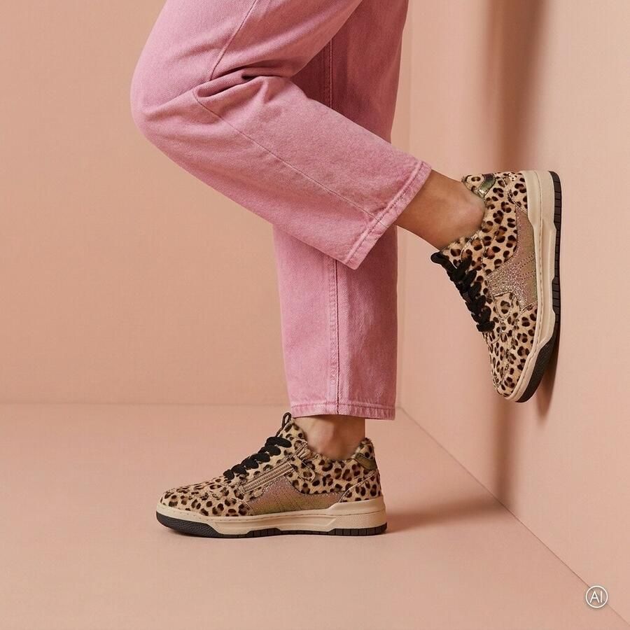 Vingino VIN825592-506 Meisjes Lage Sneakers Beige Leer Veters