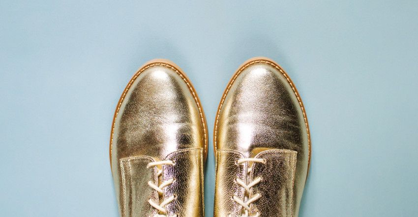 Hoe combineer je gouden laarsjes Blog Schoenen