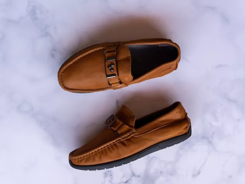 Welke loafers kan ik dragen onder een pantalon?